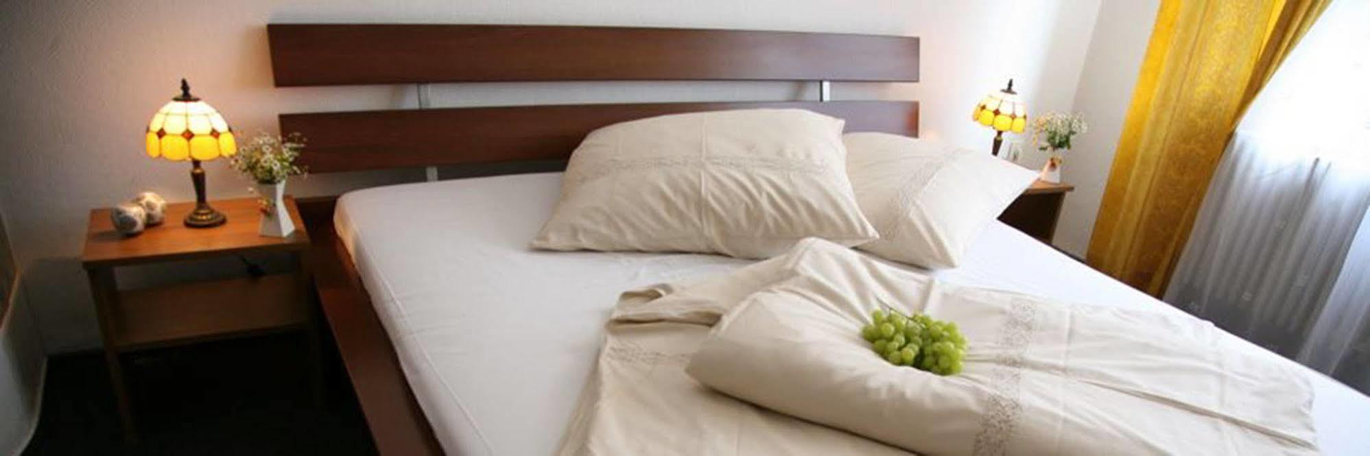 Hotel Pension Insor Berlin Dış mekan fotoğraf